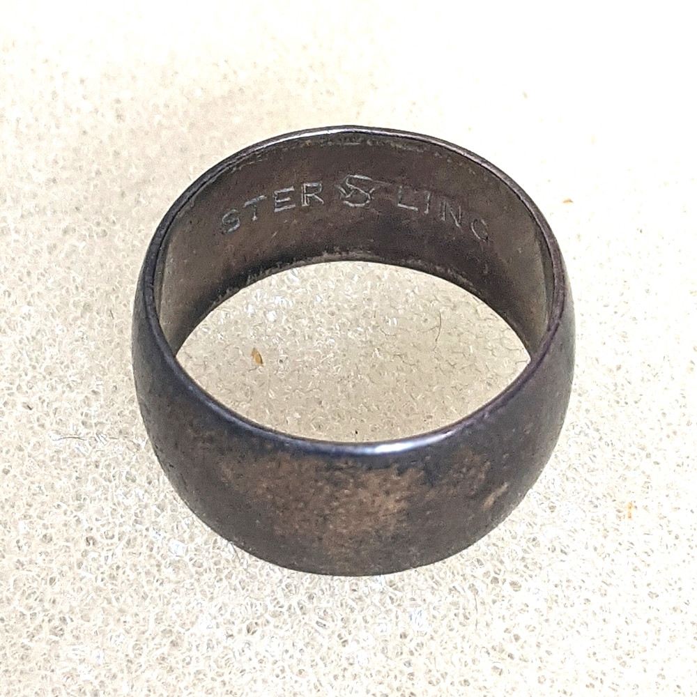 Vintage Sterling Silver stamped thick band ring 5g